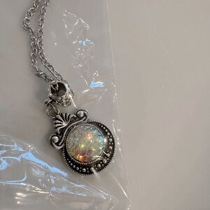 Fashion Jewelry Elegant Silver White Mermaid Pendant Necklace